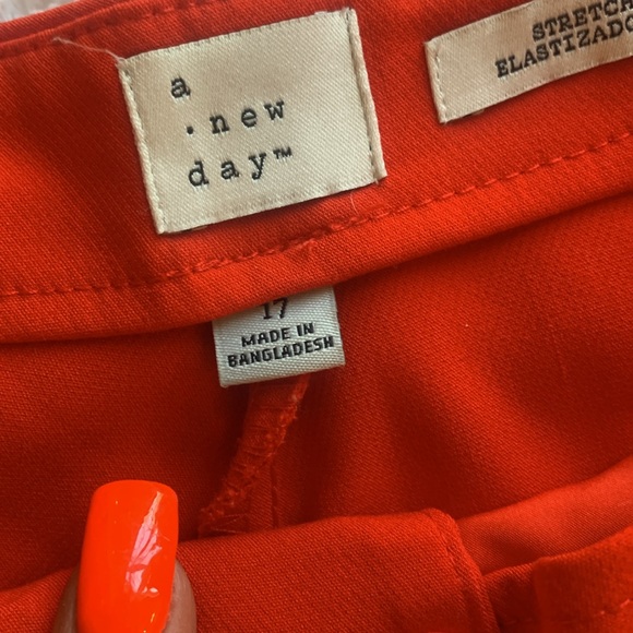 A new day shorts orange red size 17 - Picture 2 of 3